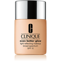 Clinique - Even Better Glow™ Light Reflecting Makeup SPF 15 - Biscuit